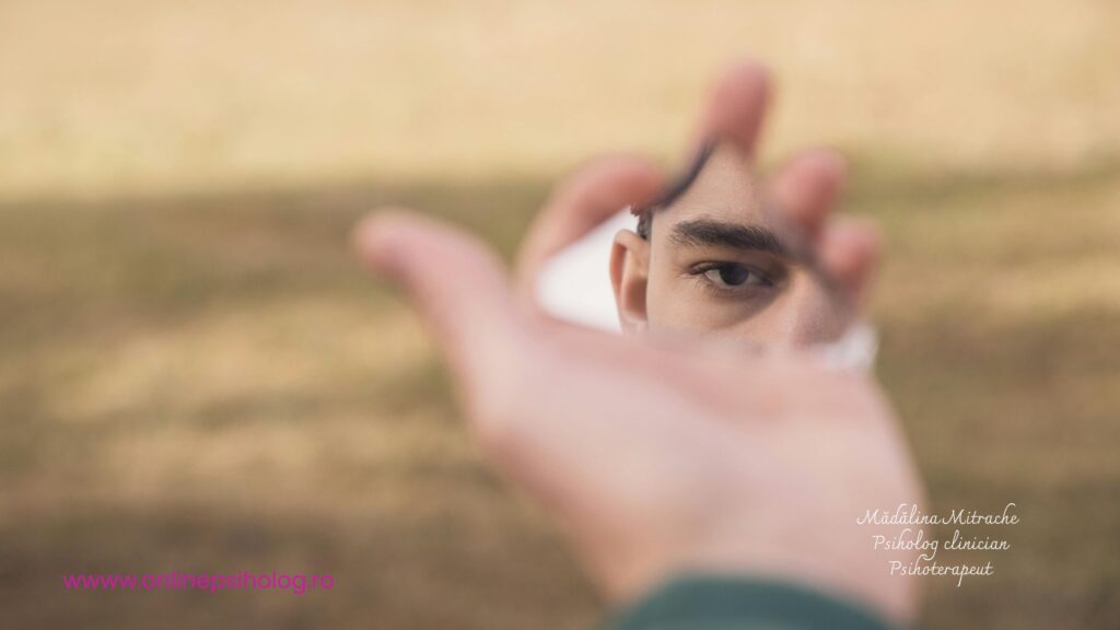 O persoană care caută să își regăsească identitatea după o despărțire.